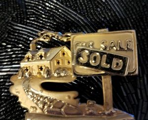 Vintage Brooche perfect for your Favorite Realtor